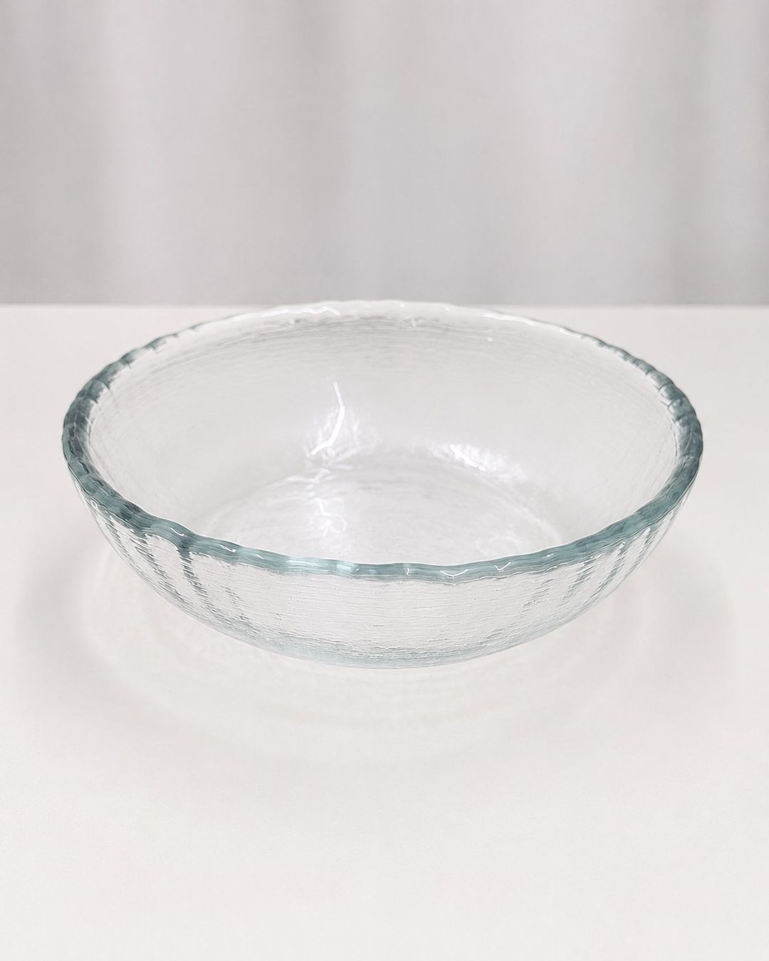 Glasi Hergiswil Ciotole: Hergiswiler Glasschale mit Wellenrand – Usato da Naters venduto da seb_7wkn