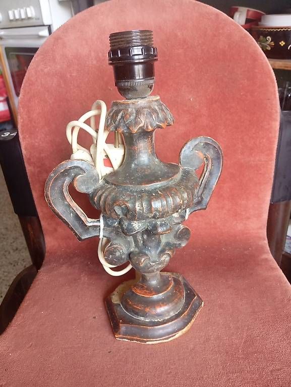 Lampade: Barock Lampe aus Holz – Usato da Basel venduto da Petergunn