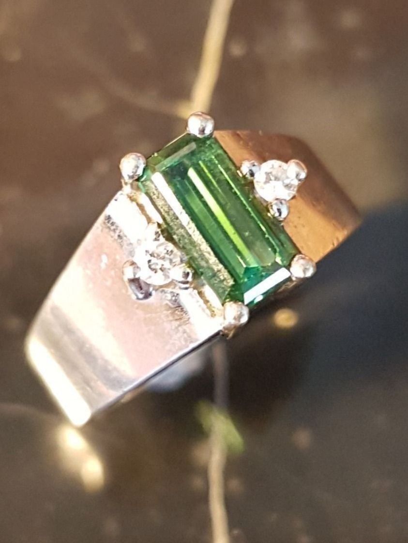 Anelli: Traumhafter Brillantring mit 1 Turmalin – Nuovo (secondo la descrizione) da Unterägeri venduto da Altgoldschmuck 4