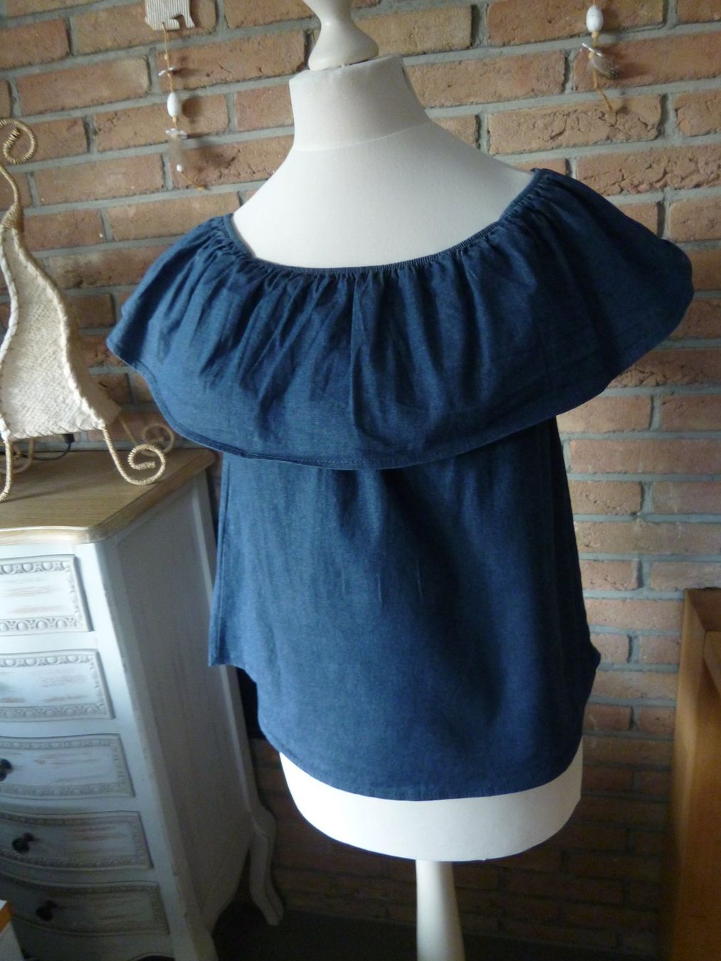 Camicette: blaue Jeans-Carmenbluse  Bluse Gr. M NUNA LIE – Usato da Dättlikon venduto da Mamakuga 3