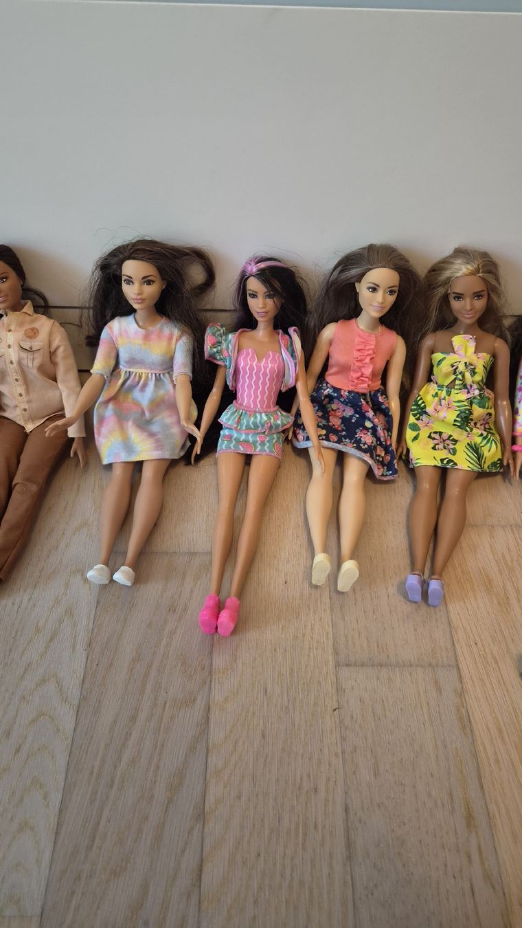 Spielzeuge: Barbie Puppen riesen SET – Gebraucht aus Obfelden von Luna90 1