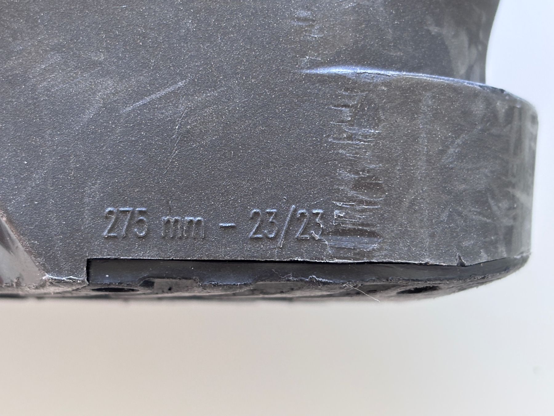 Salomon Scarpe da donna: Skischuhe Salomon Gr. 23-23,5 – Usato da Lyss venduto da Mirathun 3
