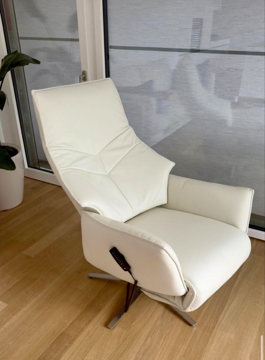 Himolla Poltrone: Elektrisch verstellbarer Relax- Sessel – Nuovo (secondo la descrizione) da Chur venduto da kar_yd72 3