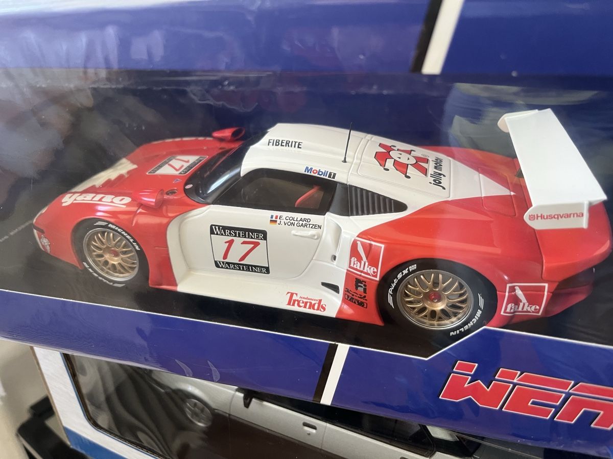 Porsche Modellini d'auto: Porsche 911 GT1.  1:18 – Nuovo e nell'imballaggio originale da Rümlang venduto da Papamoll4 4