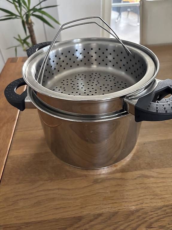 Poêles: Spaghetti Pfanne "neu" – D'occasion à Waltenschwil par biondy