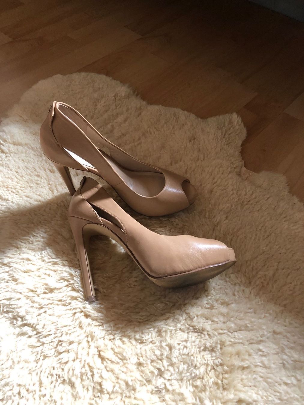 Scarpe da donna: Guess schue Gr 36 – Nuovo (secondo la descrizione) da Oberglatt ZH venduto da Hero1512 1