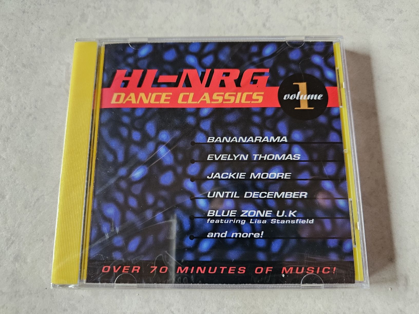 CD: HI-NRG  -  Dance Classics  /  Fabrikneu – Nuovo e nell'imballaggio originale da Schneisingen venduto da backstore24