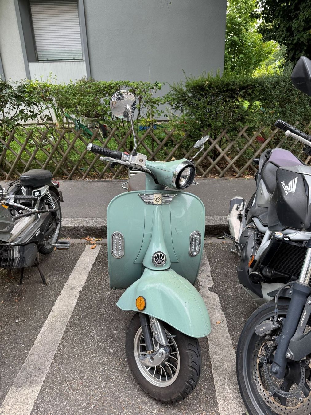 Scooter: E-Roller im Retro Look – Usato da Geneva venduto da kka_sq8l