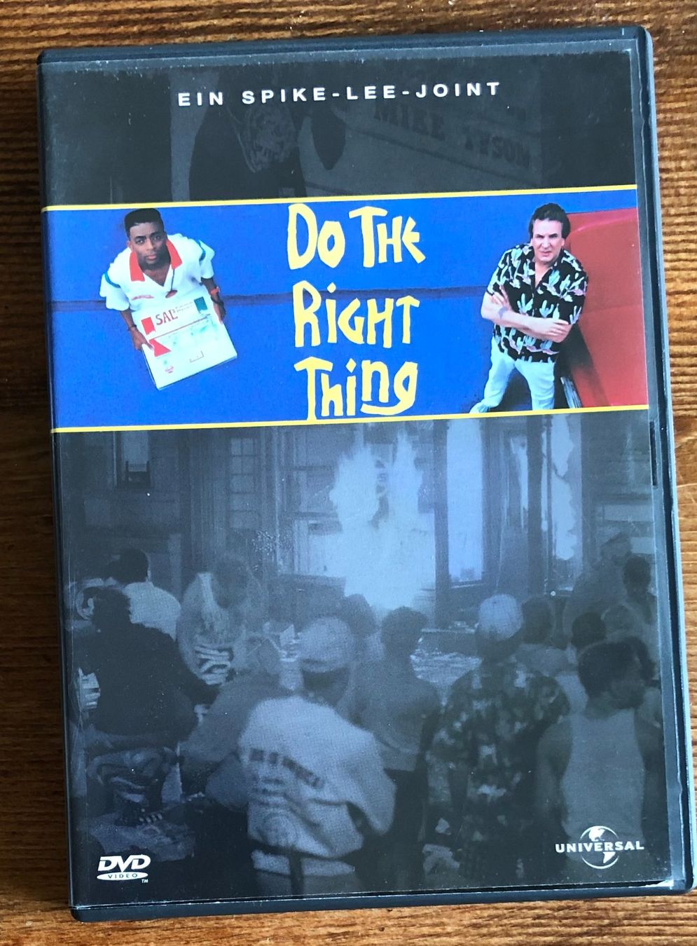 Tutti i DVDs: Spike Lee - Do The Right Thing DVD, Public Enemy – Usato da Luzern venduto da Schlafenicht00