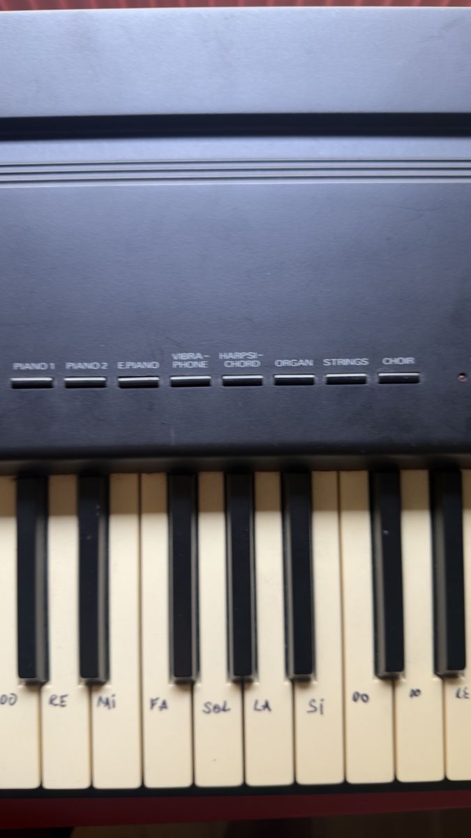 Roland Instruments de musique: Roland ep-9e Digital Piano – D'occasion à St Gallen par Alii 7