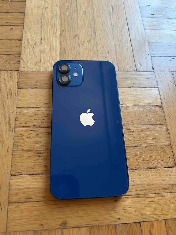 Portables: iPhone 12 blau 64GB – D'occasion à Eglisau par morningstar1 1