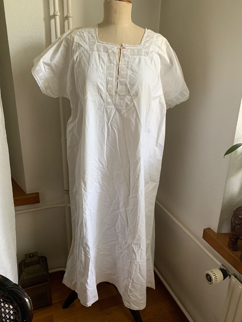Négligés & Pyjamas: Antikes Nachthemd Baumwolle Gr. 40 L – D'occasion à Richterswil par Moii89