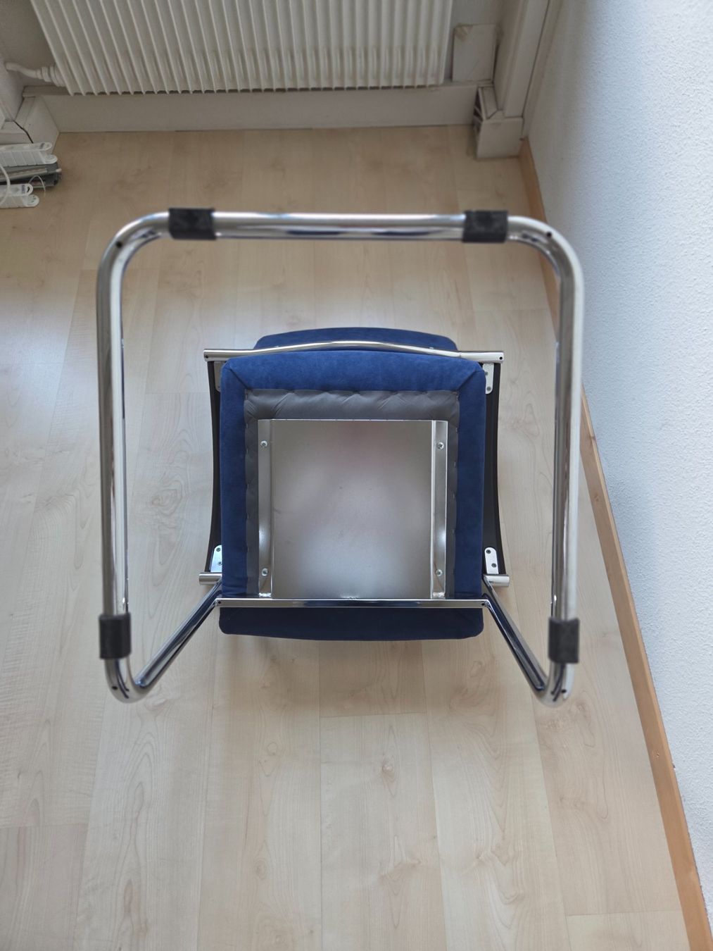 Stühle: Profi Design-Freischwinger in Tiefblau | Einzelkauf – Gebraucht aus Zürich von ant_m569 6