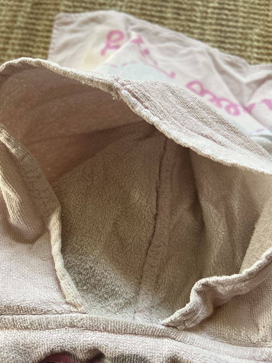 Hello Kitty Accappatoi: Hello Kitty Badeponcho – Usato da Dottikon venduto da cimar 3