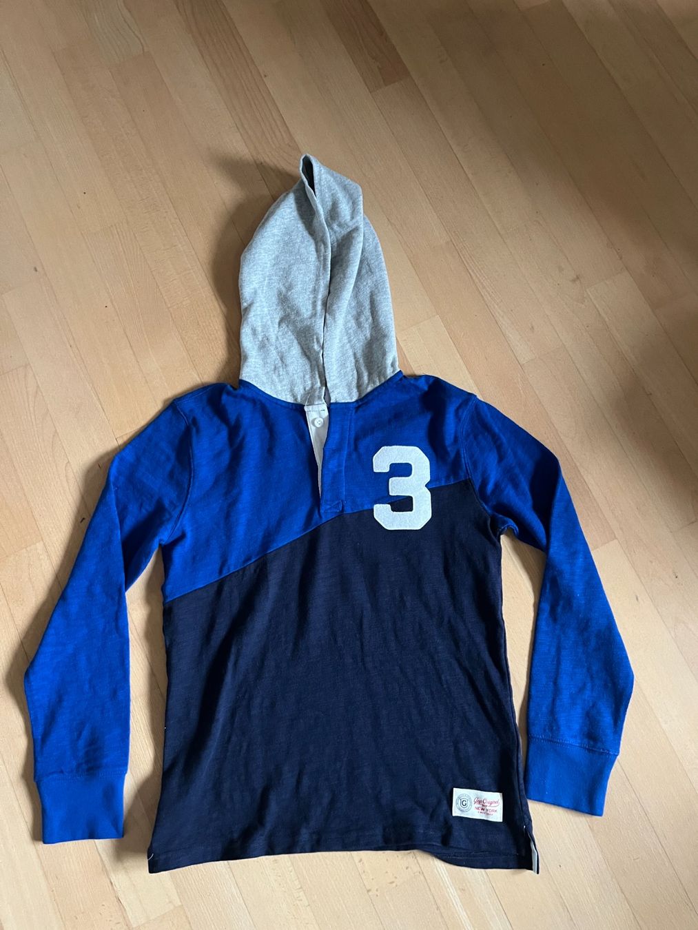 Gap Pullover & Sweatshirts: Hoodie von GAP, neu – Neu und originalverpackt aus Zürich von emily02