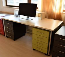 Schreibtisch ab Ausstellung
