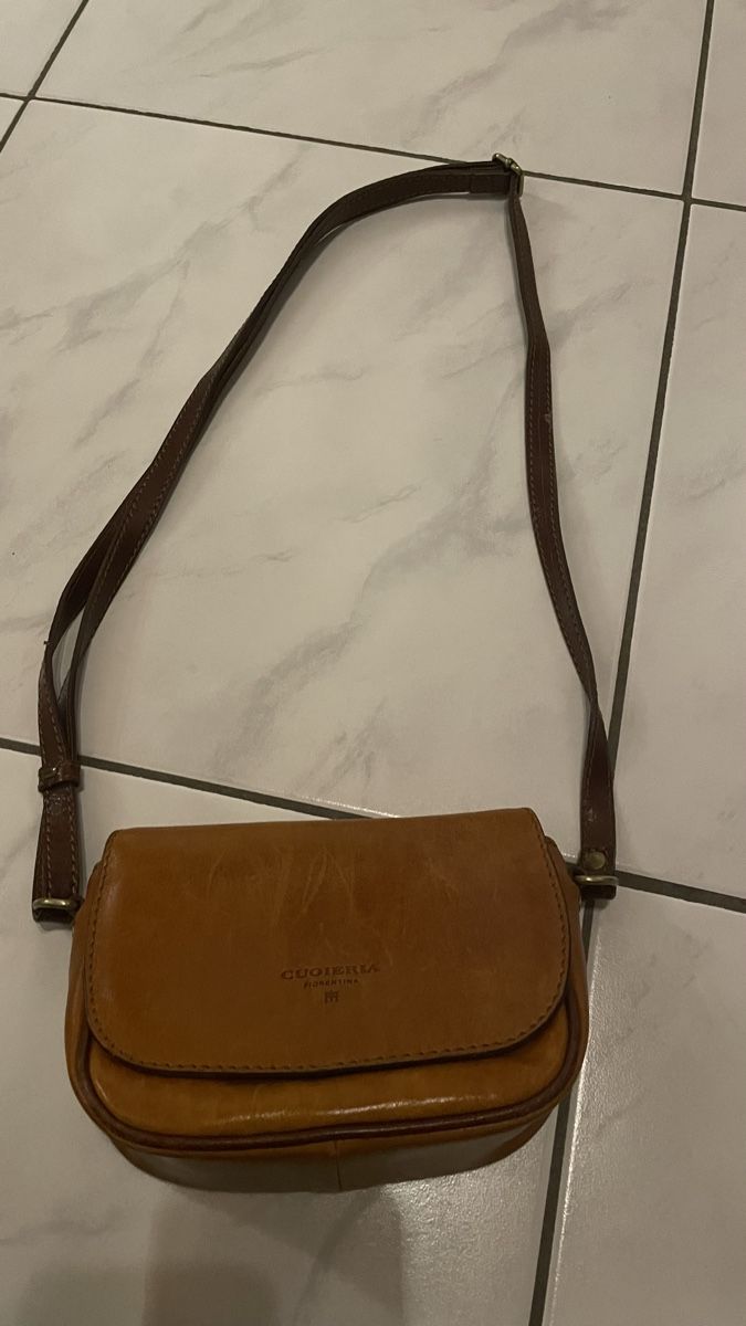 Borse da donna: Ledertasche Cuoieria Florentina braun – Nuovo (secondo la descrizione) da Niederuzwil venduto da Michelita