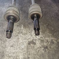 Subaru Impreza Seitenwellen hinten