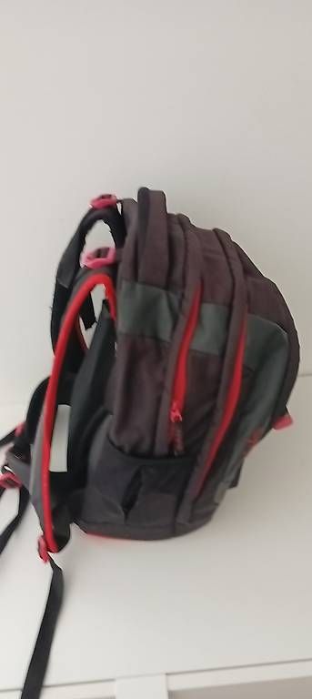 Sacs à dos: Satch Schultasche - Rot/Schwarz  – D'occasion à Birmensdorf ZH par zjsz 1