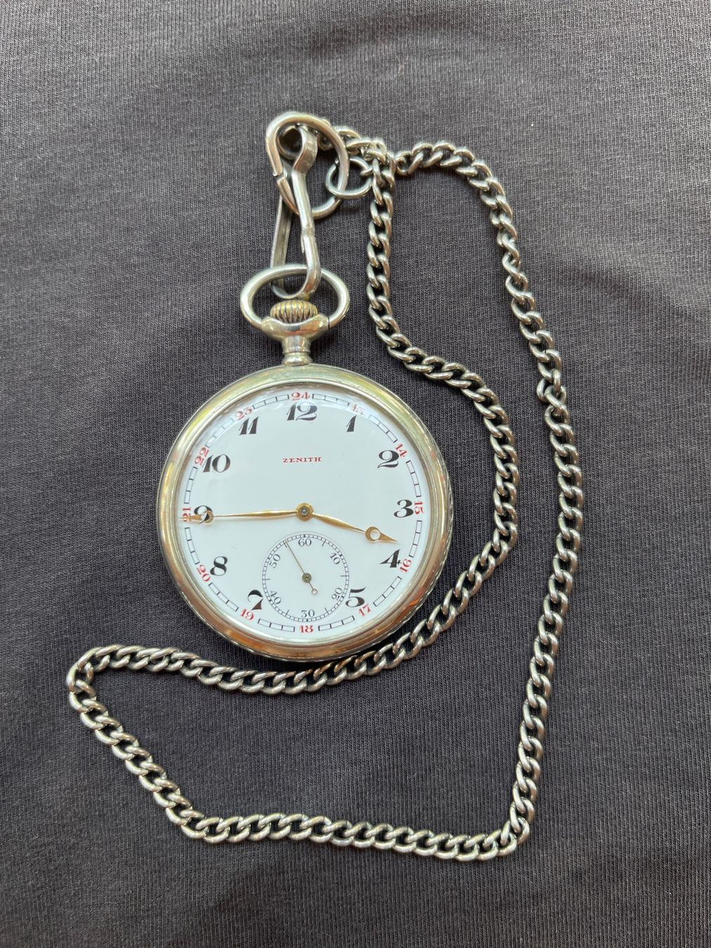 Zenith Orologi: Taschenuhr Zenith mit Kette – Usato da Bern venduto da India1960