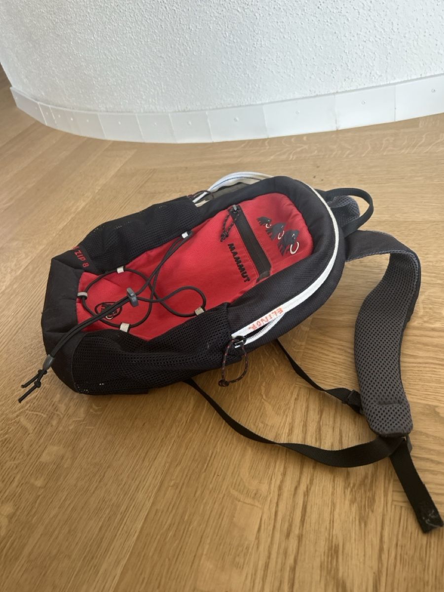 Mammut Borse & Zaini: Mammut Backpack Red Black 8 L – Usato da Lenzburg venduto da Quaefiebat 1