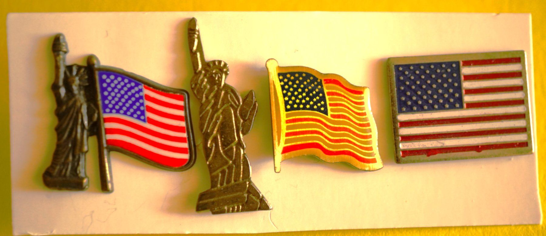 Placchette & Badge: 4 Pin USA – Usato da Worb venduto da worb01