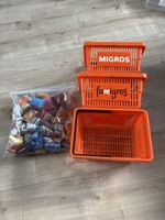 Miniatures Migros et Famigros avec paniers