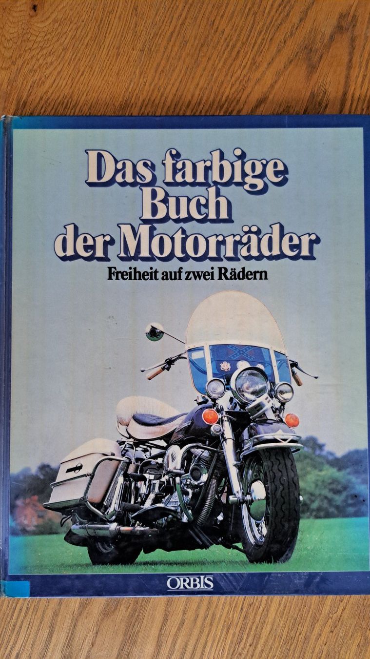 Libri: Das farbige Buch der Motorräder – Usato da Steg VS venduto da Damasu