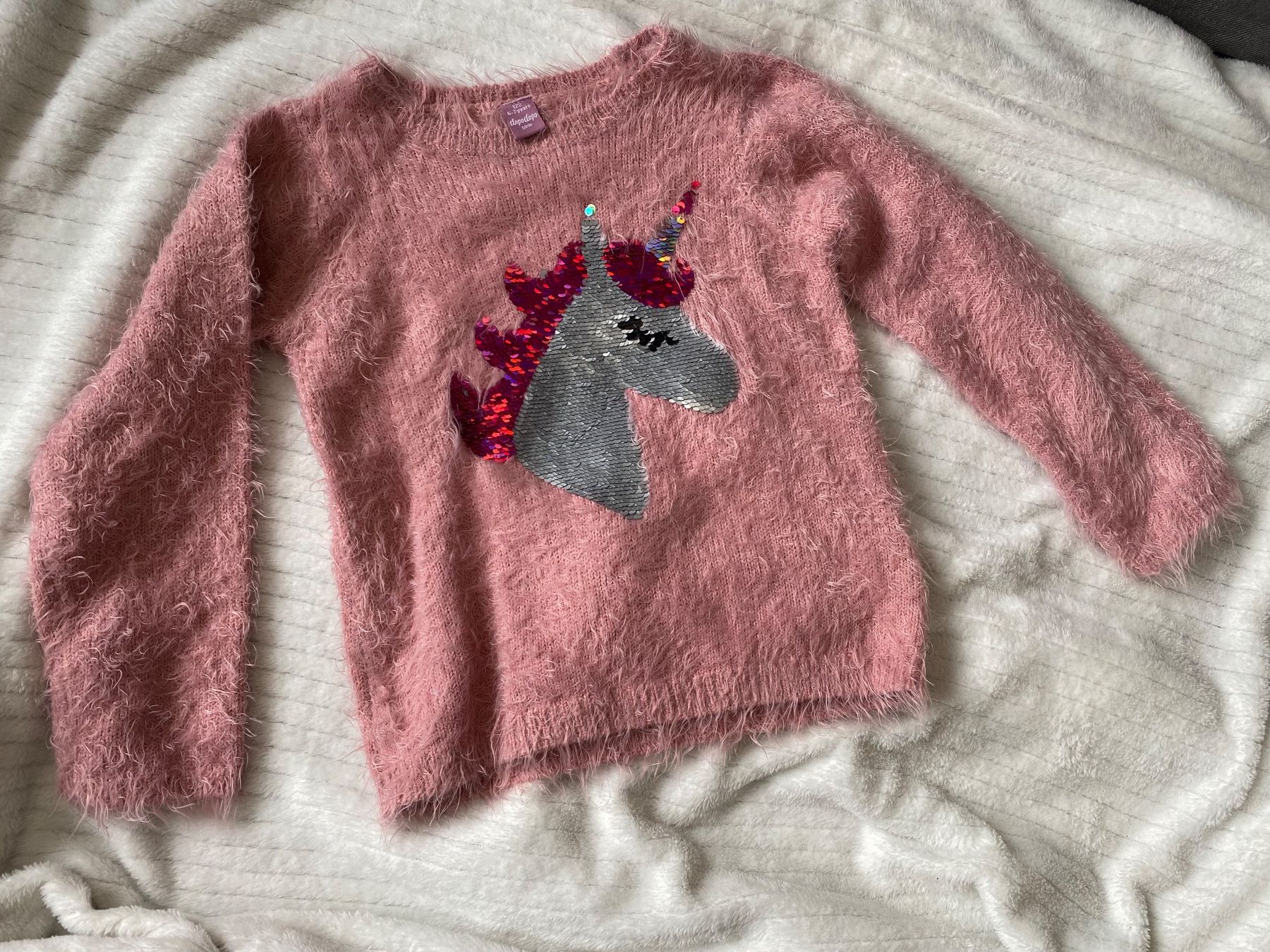 Maglioni & Felpe: Dopodopo Mädchen Pullover mit Einhorn, Gr. 122, Top Zustand! – Usato da Trachslau venduto da RetoM1982