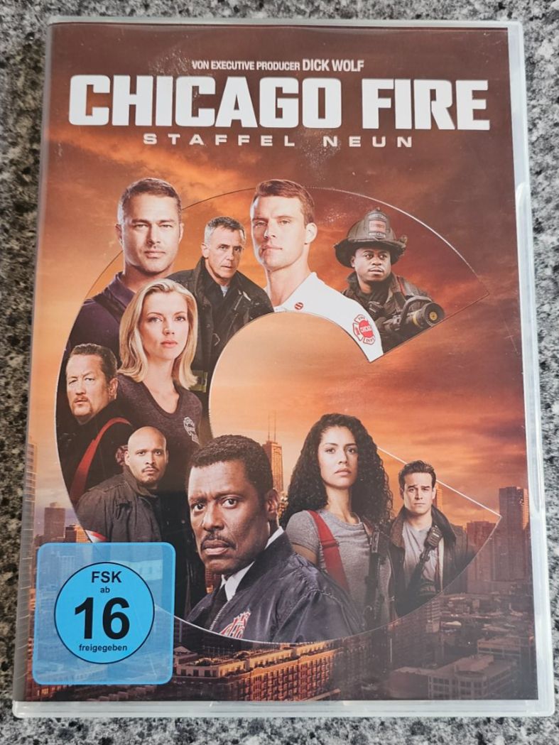 Tutti i DVDs: CHICAGO FIRE- Staffel 9/ 4 DVD – Usato da Geuensee venduto da jes_9xyk