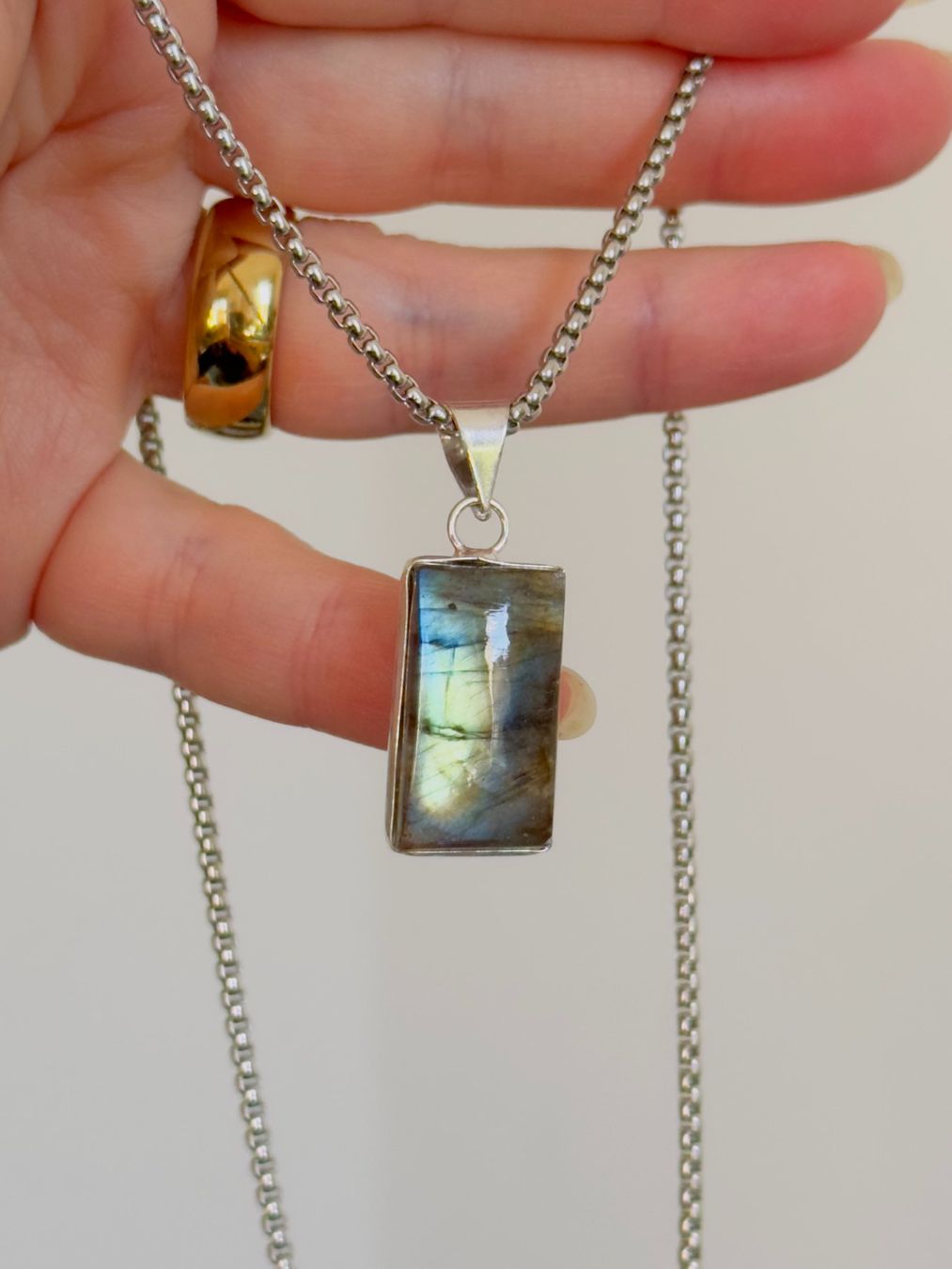 Catenine: Fashionable labradorite necklace – Nuovo e nell'imballaggio originale da Genève venduto da AGBERG
