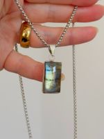 Fashionable labradorite necklace