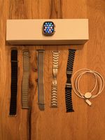 Apple Watch Ultra 2 49mm Titan mit 5 Armbändern