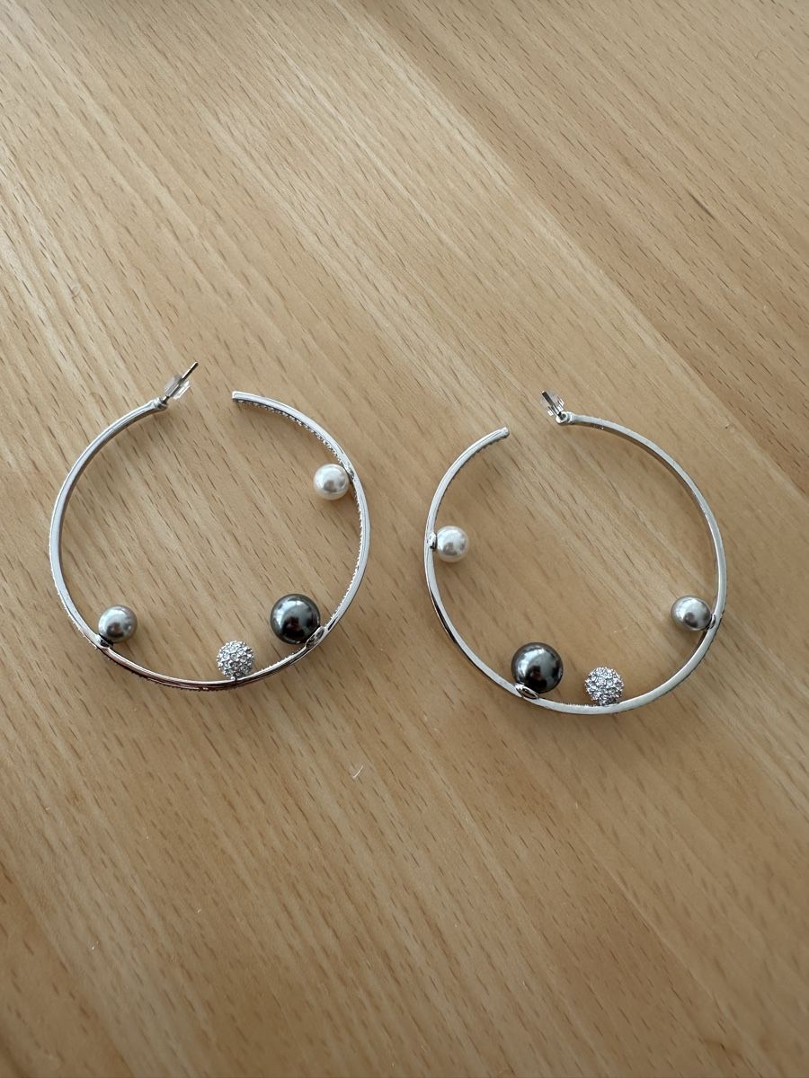 Swarovski Orecchini pendenti & Orecchini a lobo: Swarovski Hoops ✨ – Nuovo (secondo la descrizione) da Zug venduto da Lele0102 1
