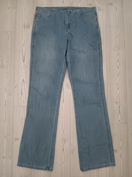 Levi's Jeans: Jeans  LEVIS STRAUSS 565  Taille / Grosse W31 L34..... – Usato da Cossonay-ville venduto da Super-Price-Quality