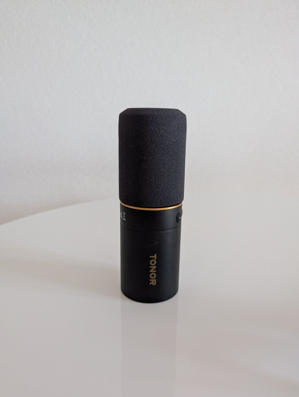 Microfoni: Pack Streaming Studio : Focusrite Solo 3 + TONOR XLR + Lampe – Usato da Delémont venduto da msd_nc6z 1