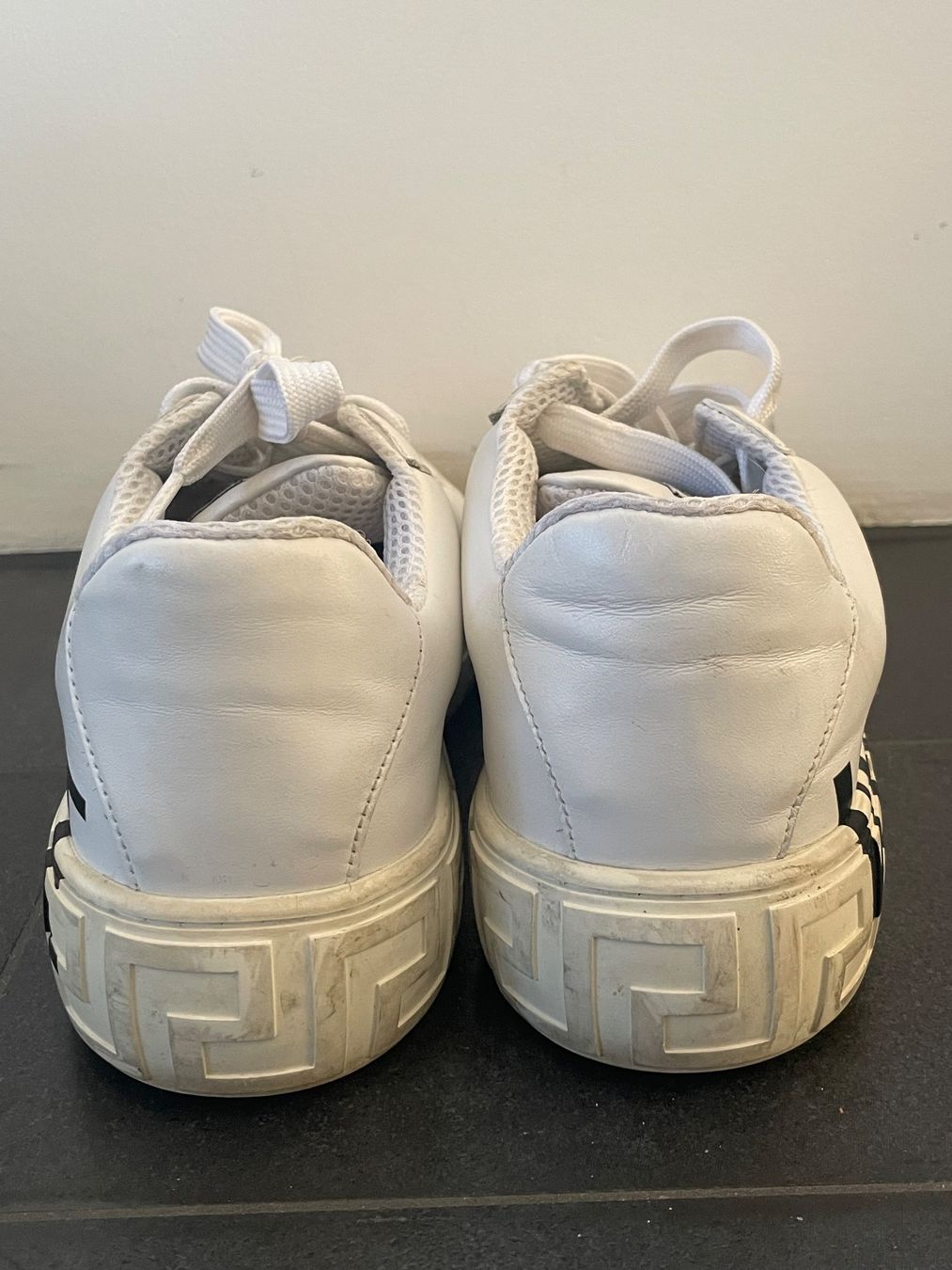 Versace Scarpe da donna: VERSACE Sneaker - Gr. 39 – Usato da Hünenberg See venduto da DND5 2