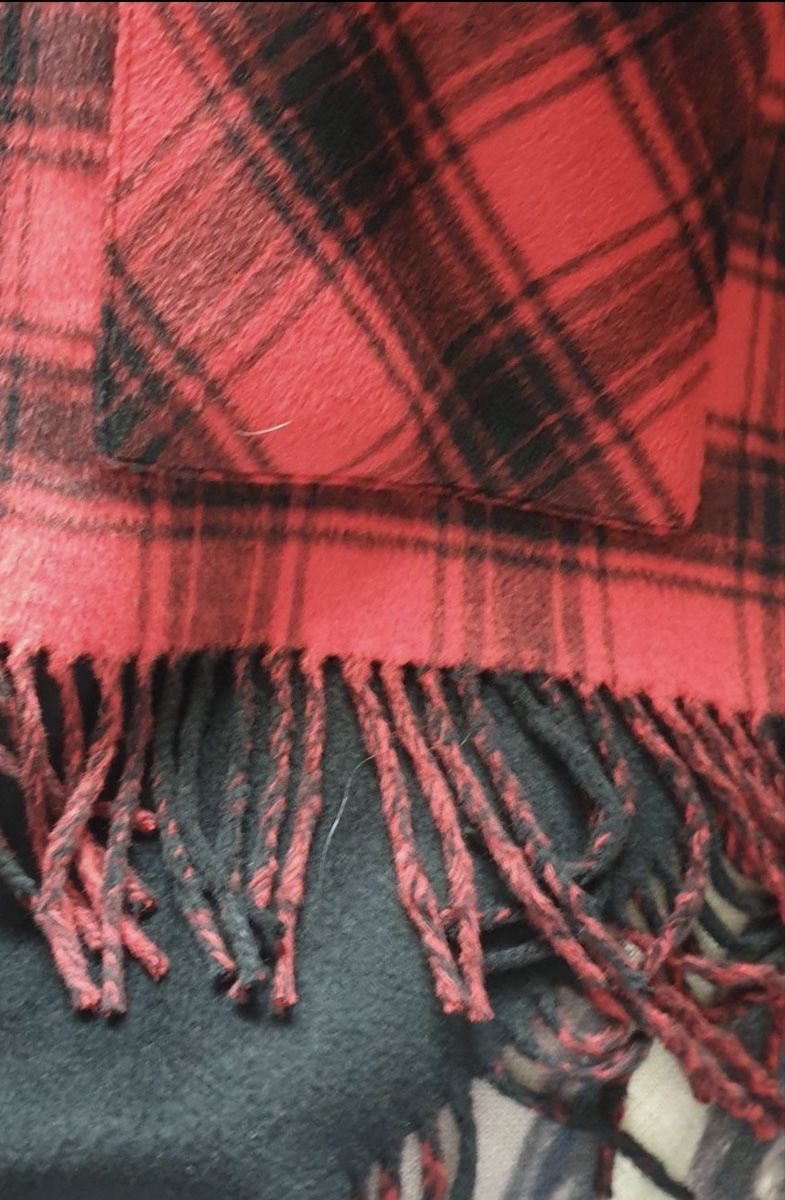 Altro in Moda donna: Cape weich und wunderschön Grösse M – Usato da Bonstetten venduto da Global83 3