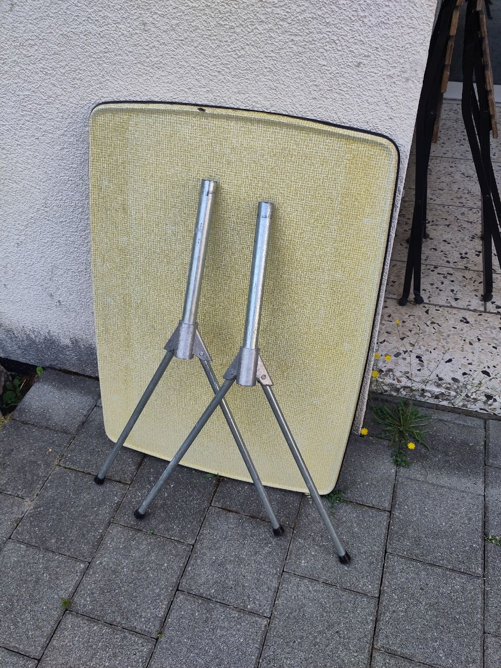 Set de table et chaises: Balkontisch und Stühle  – D'occasion à Zürich par jan_nw6w 5