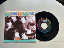 KATRINA AND THE WAVES Super Hit Walking on sunhine 80's Top
