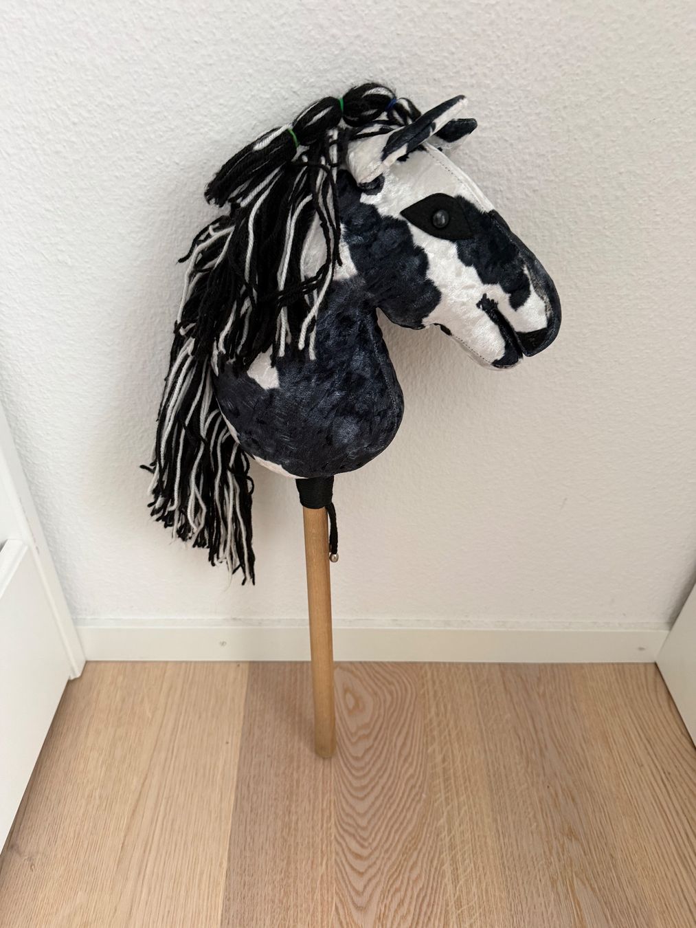 Spielzeuge: Hobby Horse "Oreo" ohne Halfter – Gebraucht aus Dietlikonn von hif_k6tq 1