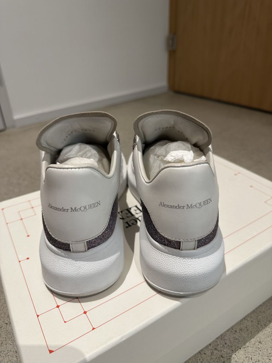 Alexander Mcqueen Scarpe da donna: Alexander McQueen Oversized Sneaker Gr. 38,5 – Usato da Birsfelden venduto da ant_ys8y 2