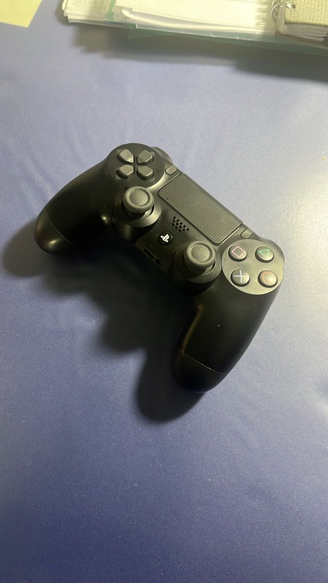 Sony Konsolen: Original Sony Playstation 4 PS4 Controller – Gebraucht aus Zofingen von Nikola_Tesla