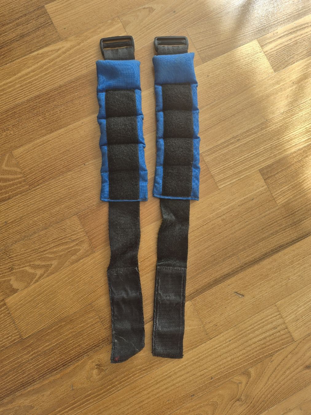 Manubri & Pesi: Fussgewichte mit je ca. 1.2kg – Usato da Winterthur venduto da biker_07