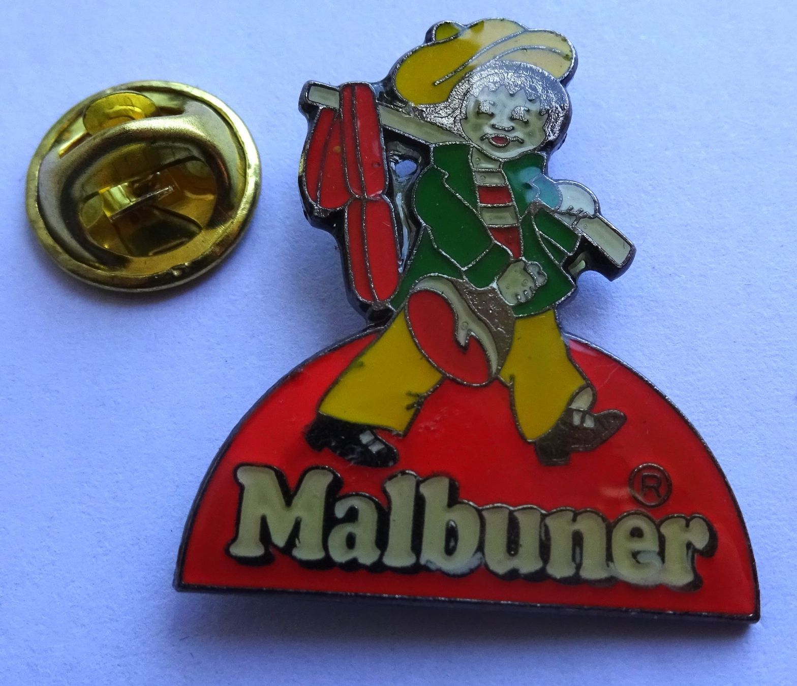 Placchette & Badge: Pin MALBUNER Junge Wurst – Usato da Utzenstorf venduto da BUtter81