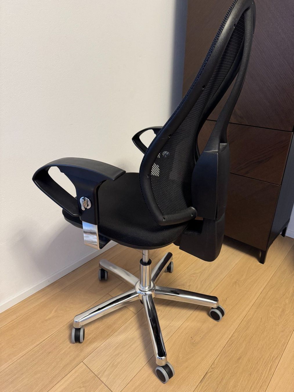 Chaises: Office chair – D'occasion à Glattbrugg par dam_5rgm 2