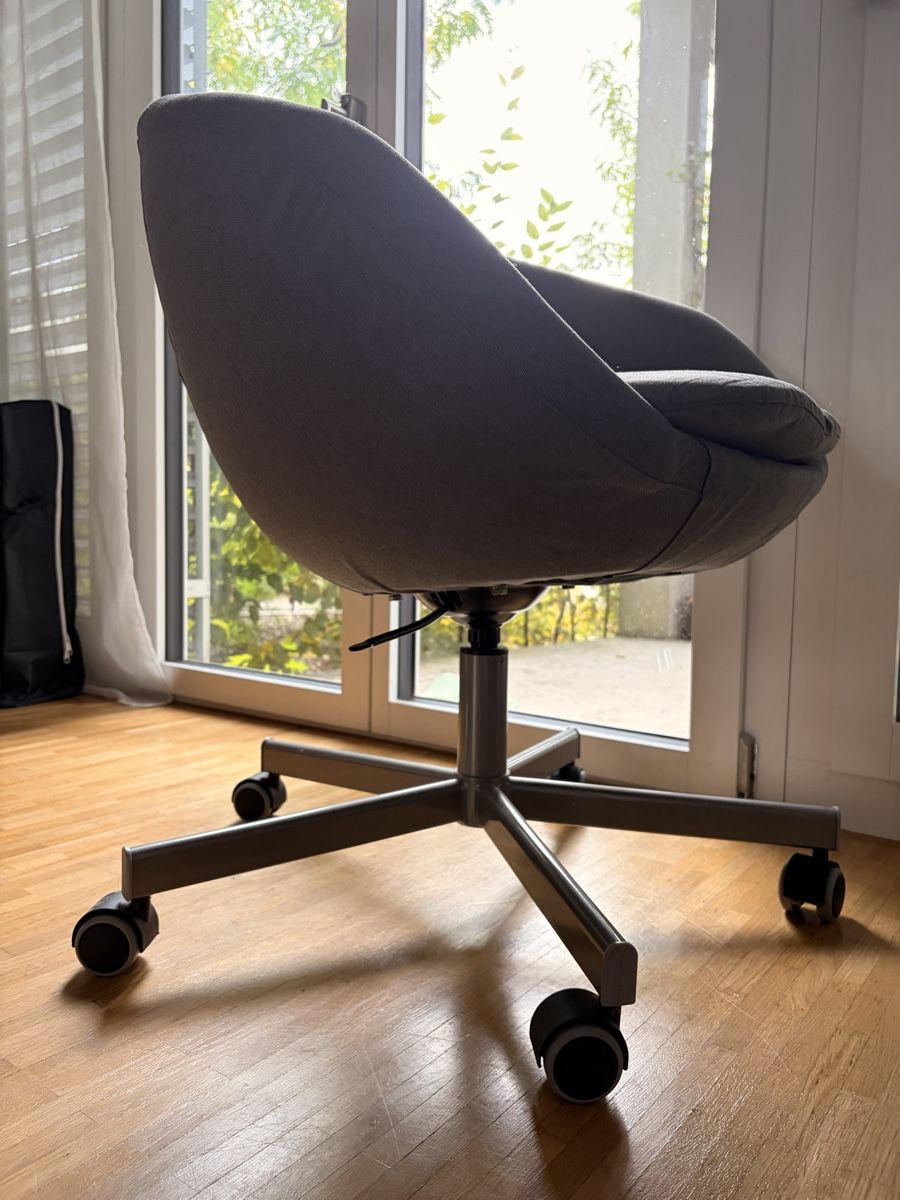 Chaises: Rotating desk chair – D'occasion à Winterthur par bog_5b5c 2
