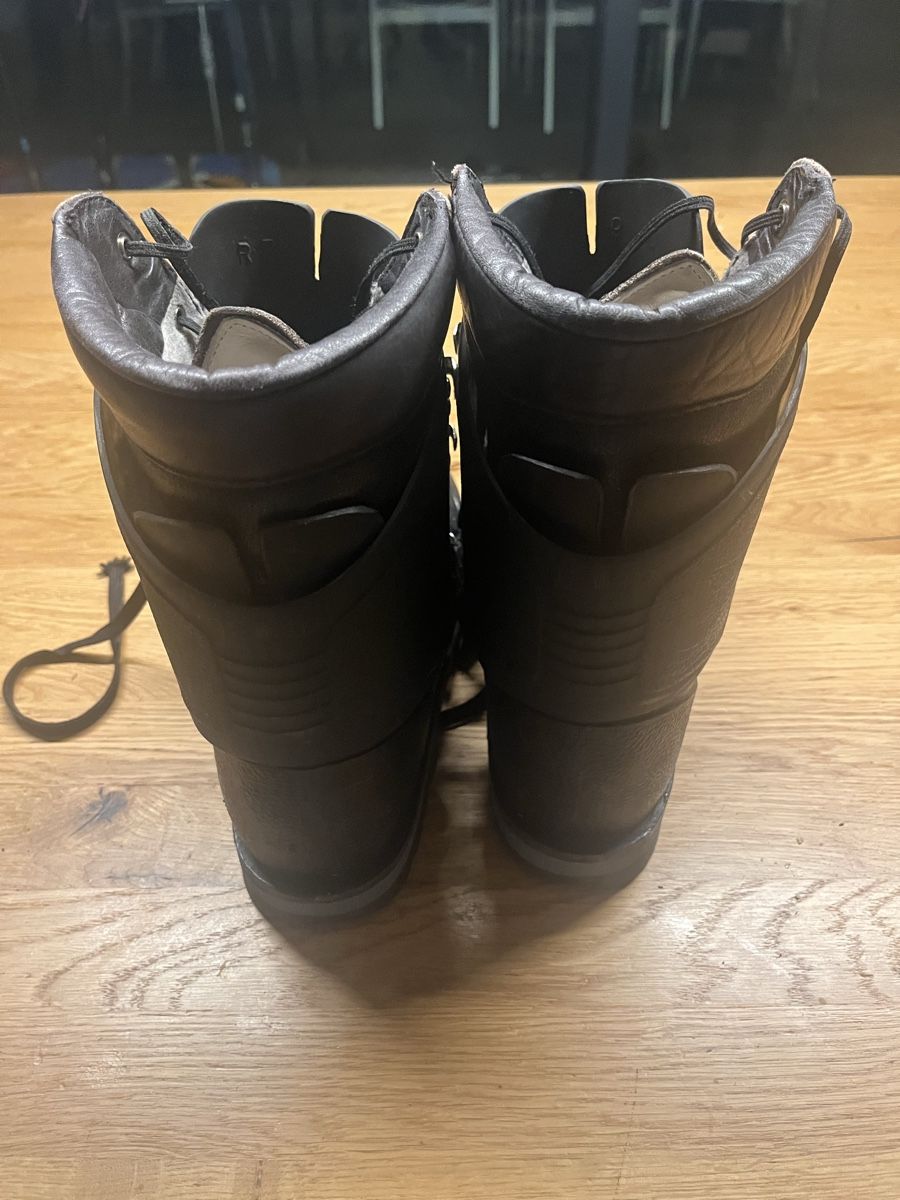 Scarpe da uomo: Militär Schalenschuhe – Usato da Küssnacht am Rigi venduto da Tourebueb 4