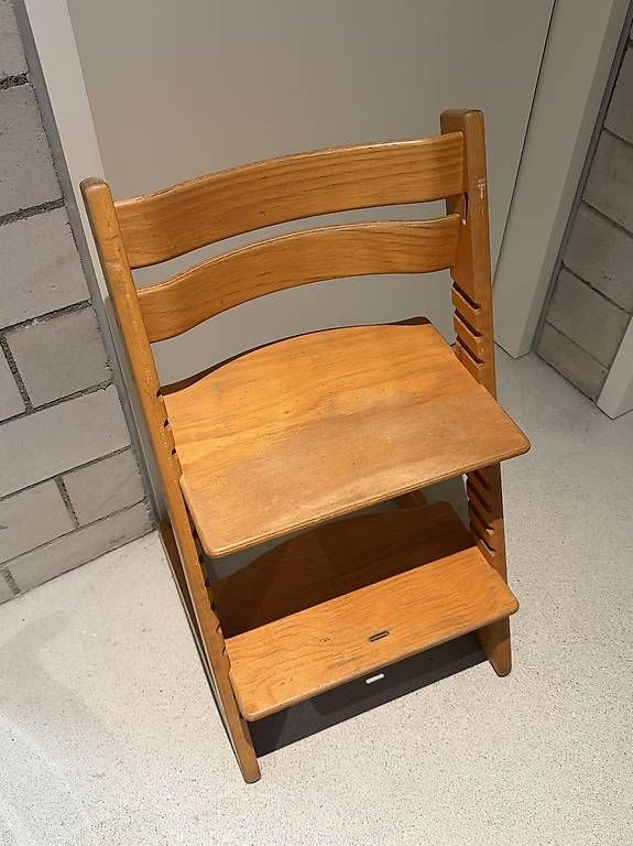 Hochstühle: Stokke Tripp Trapp Stuhl Holz – Gebraucht aus Zollikerberg von sop_p82l