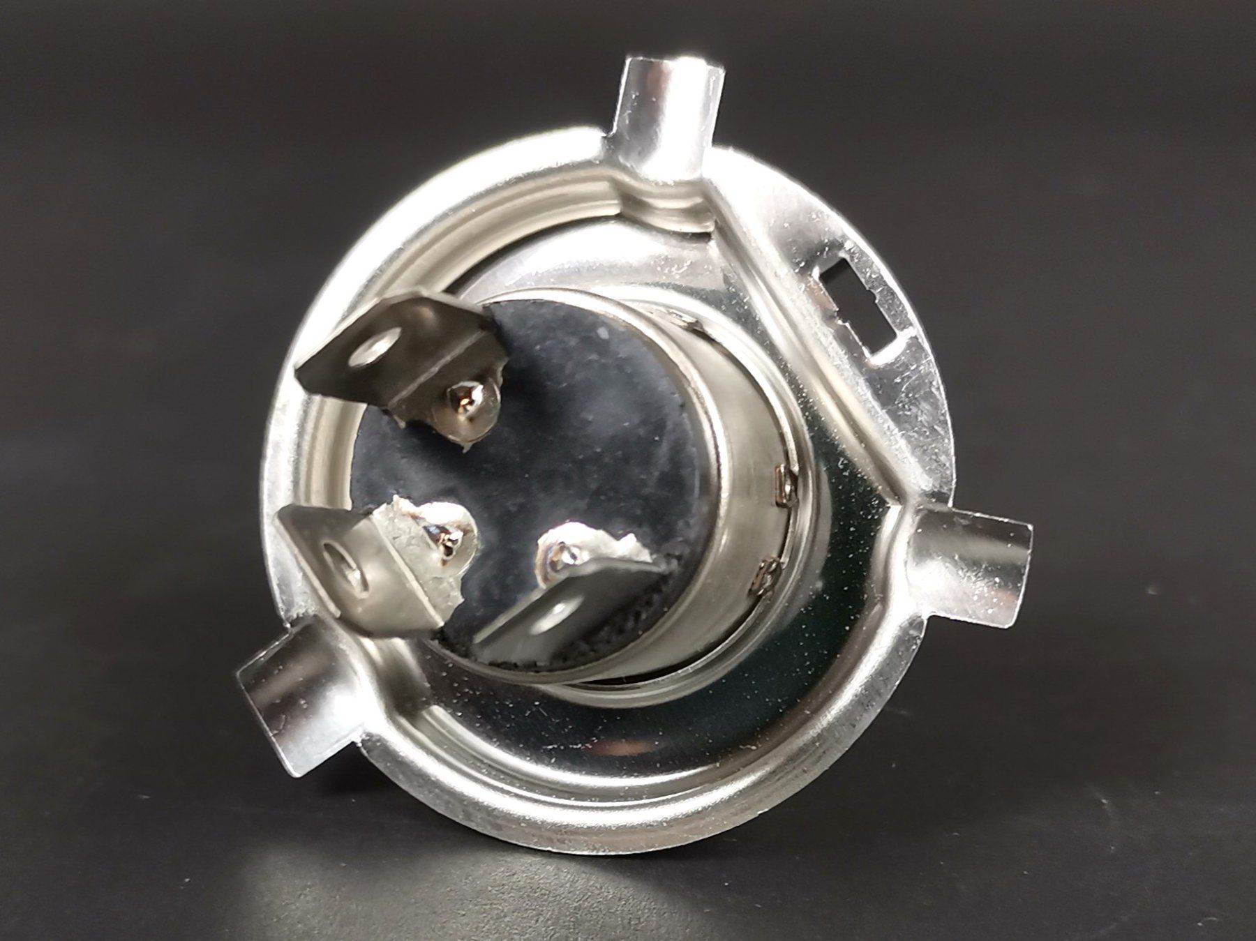 Philips Tutti pezzi di ricambio auto: PHILIPS Scheinwerflampe H4 Birne Premium – Usato da Schaffhausen venduto da Restwert_SH 1